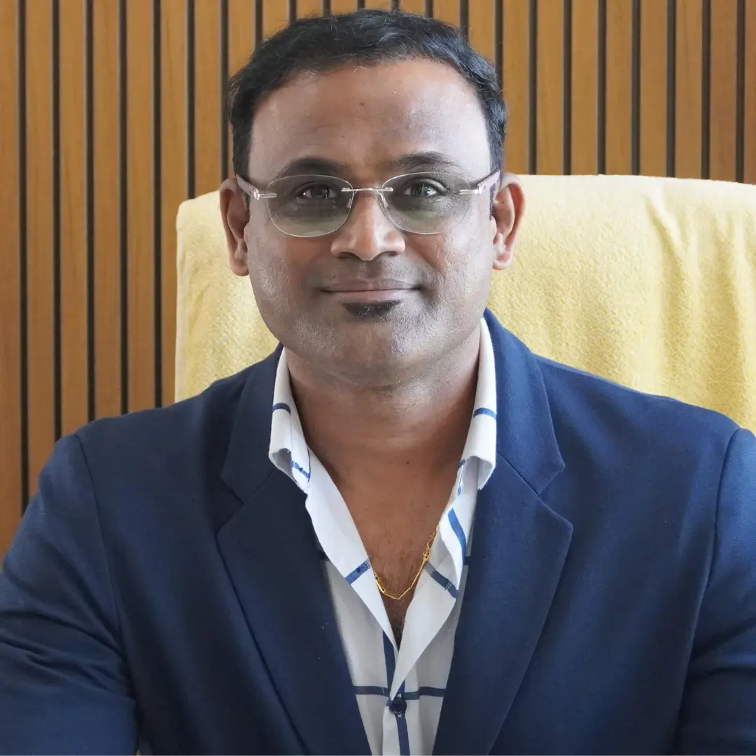 Dr. Lokesh Chowdary 1 Dr. Lokesh Chowdary R, Managing Director and Chief Orthopedic Surgeon at Boss Multispeciality Hospital Bangalore